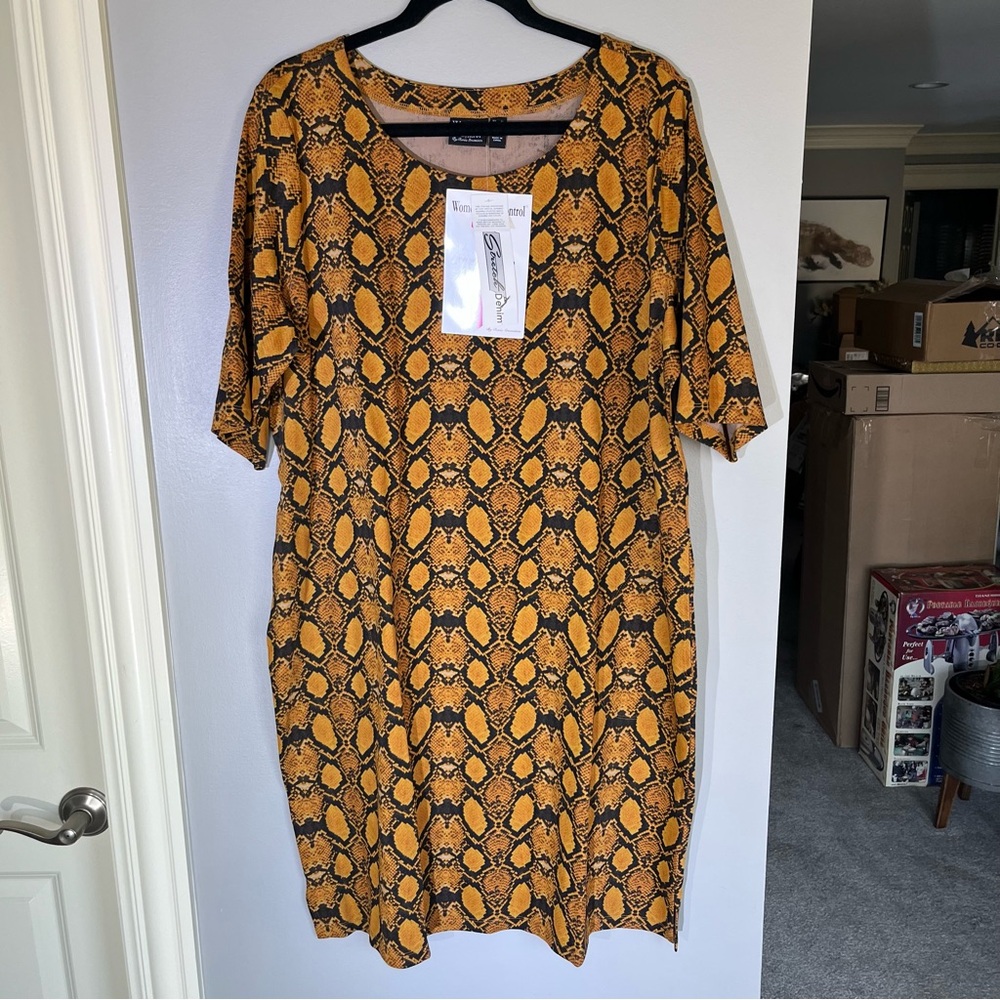 Women With Control NWT Python Print Shift Dress –… - image 4